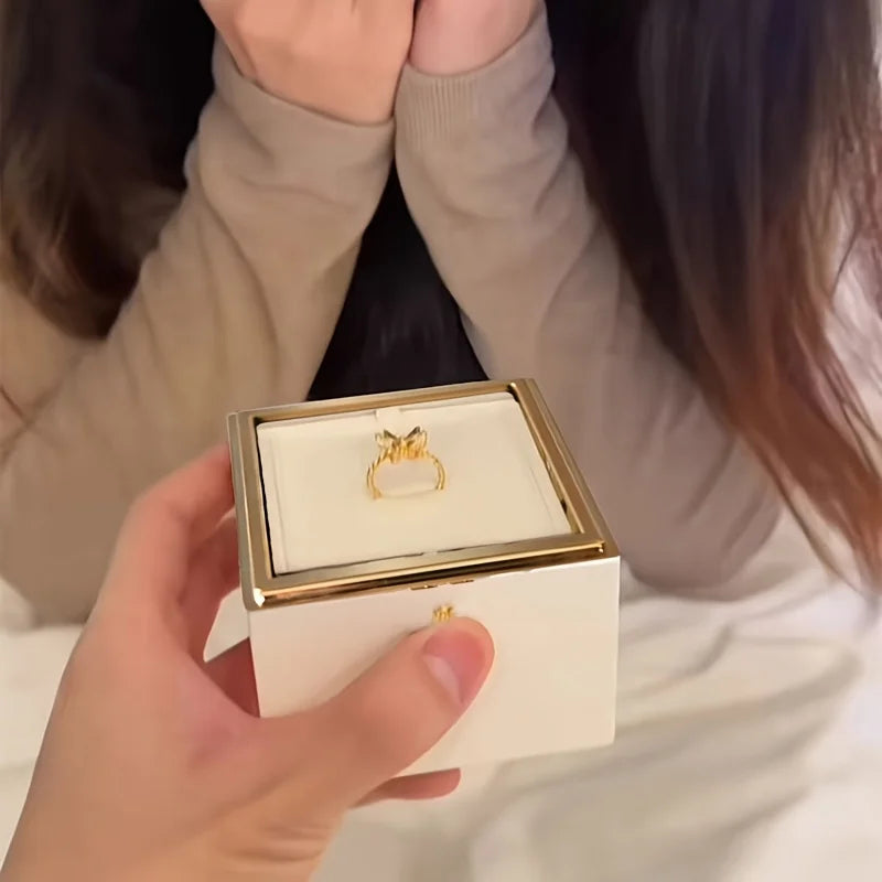 Little Bear Cake Surprise Ring Box